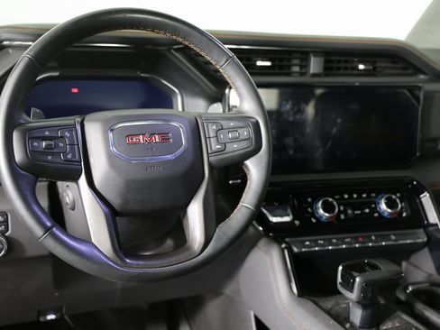 Used 2024 GMC Sierra 1500 AT4 w/ Technology Package image 11