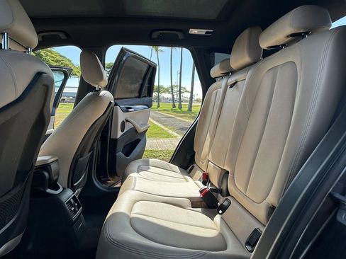 Used 2021 BMW X1 sDrive28i w/ Convenience Package image 11