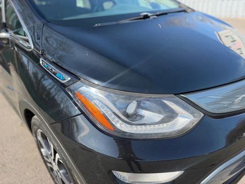 Used 2017 Chevrolet Bolt Premier w/ Driver Confidence II Package image 4