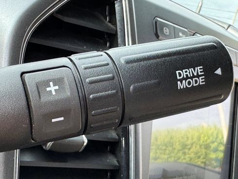 Used 2022 Ford F350 XLT w/ Black Appearance Package AWD/4WD image 57