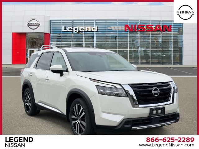 Certified 2024 Nissan Pathfinder Platinum w/ Cargo Package AWD/4WD image 1