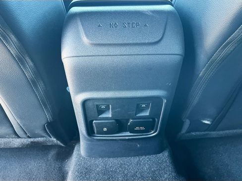 Used 2023 Ford Bronco Wildtrak AWD/4WD image 25