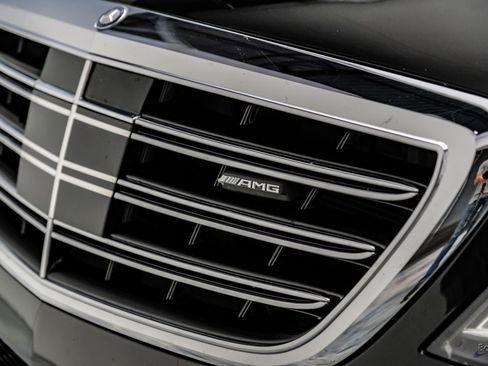 Used 2016 Mercedes-Benz S 63 AMG 4MATIC Sedan image 31
