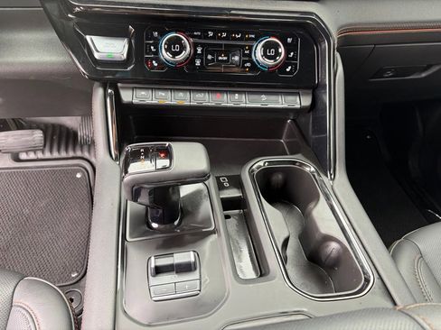 Used 2025 GMC Sierra 1500 AT4 AWD/4WD image 30
