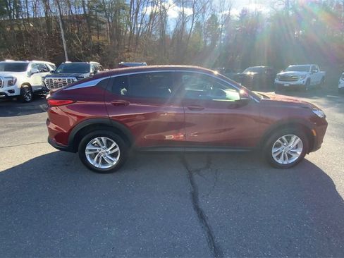 Used 2024 Buick Envista Preferred w/ Convenience II Package image 10