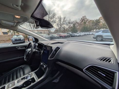 Used 2024 Ford Edge SEL image 28