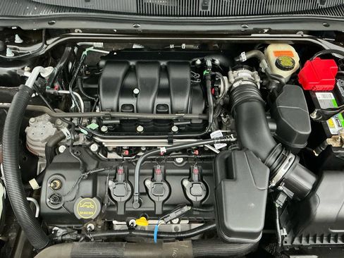 Used 2015 Ford Taurus SEL w/ Equipment Group 201A image 25