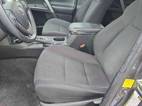 Used 2018 Toyota RAV4 XLE AWD/4WD image 14
