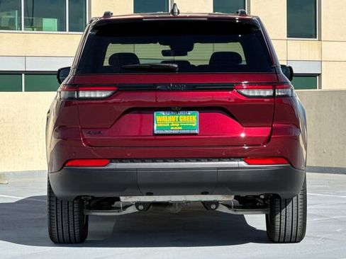 New 2026 Jeep Grand Cherokee Limited image 5