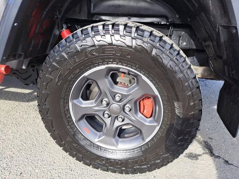 Used 2023 Jeep Gladiator Rubicon w/ LED Lighting Group image 25