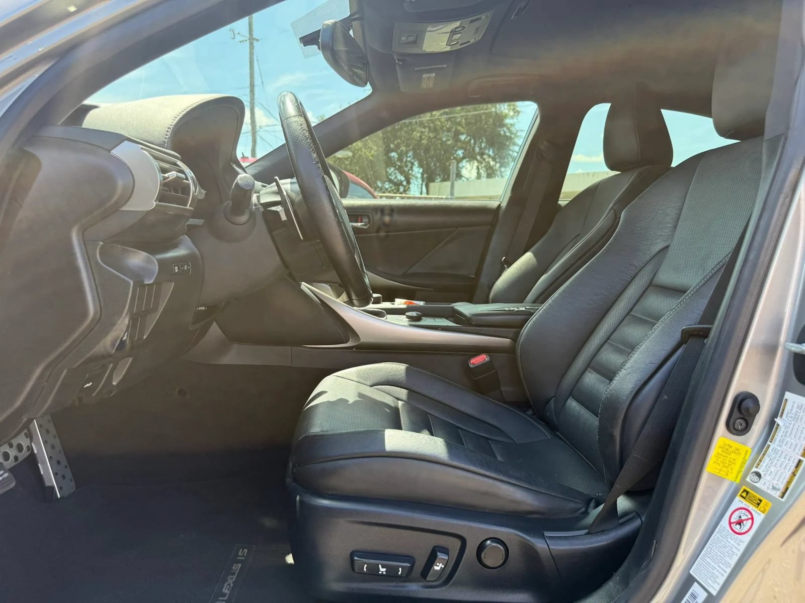 Used 2015 Lexus IS 250 w/ F-Sport Package RWD image 9