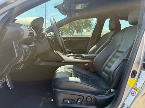 Used 2015 Lexus IS 250 w/ F-Sport Package RWD image 9