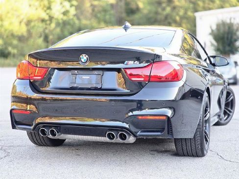 Used 2018 BMW M4 Coupe image 2