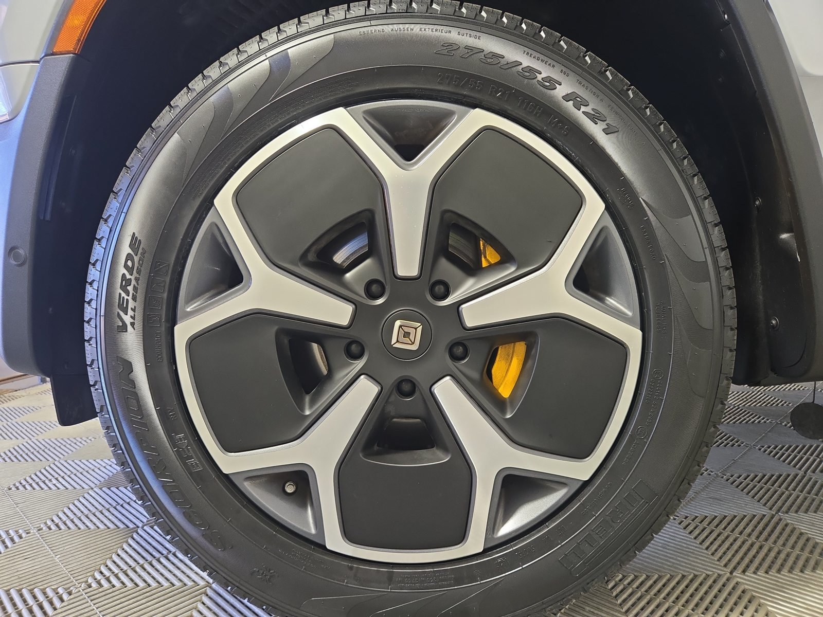 Used 2023 Rivian R1T Adventure Quad AWD/4WD image 9
