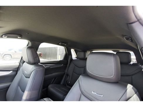 New 2026 Cadillac XT5 Luxury AWD/4WD image 23