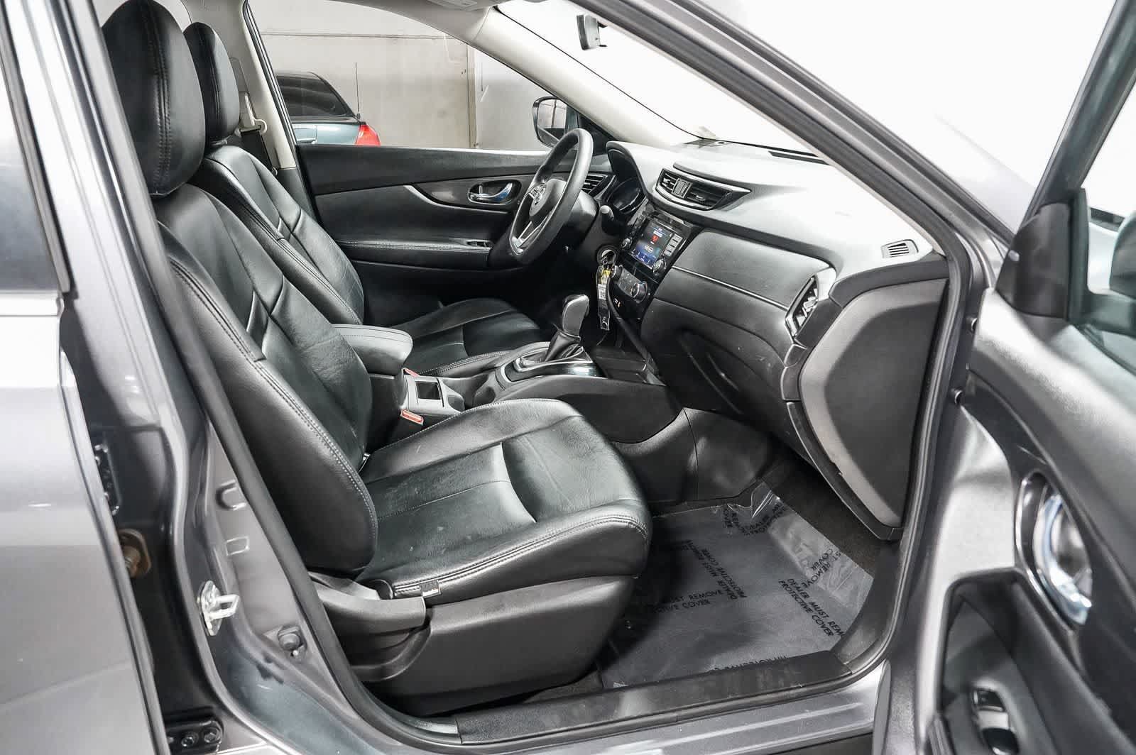 Used 2018 Nissan Rogue S FWD image 16