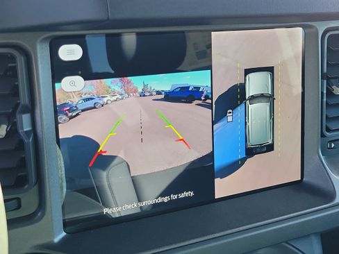 New 2025 Ford Bronco Badlands image 29