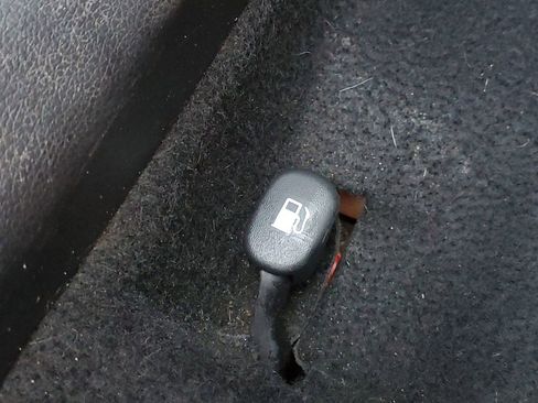 Used 2022 Hyundai Veloster N image 16