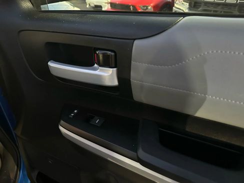 Used 2018 Toyota Tundra Limited image 15
