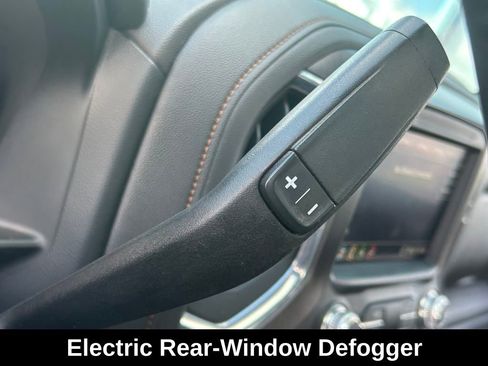 Used 2020 GMC Sierra 2500 AT4 w/ AT4 Premium Package image 19