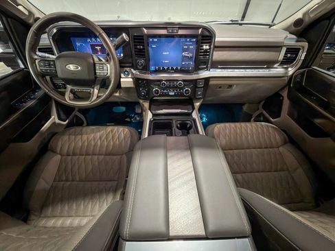 Used 2025 Ford F450 Platinum w/ Platinum Plus Package AWD/4WD image 10