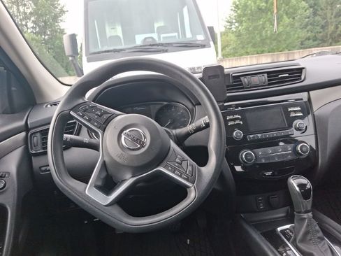 Used 2018 Nissan Rogue Sport S AWD/4WD image 11