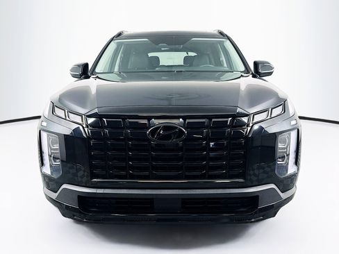 Used 2024 Hyundai Palisade XRT FWD image 2