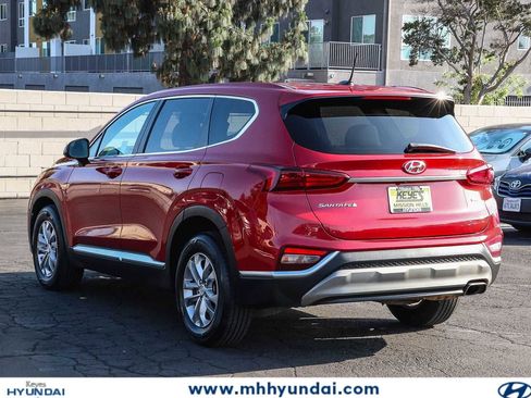 Used 2019 Hyundai Santa Fe SE AWD/4WD image 2