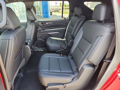 New 2026 Chevrolet Traverse LT w/ Driver Confidence Package AWD/4WD image 22