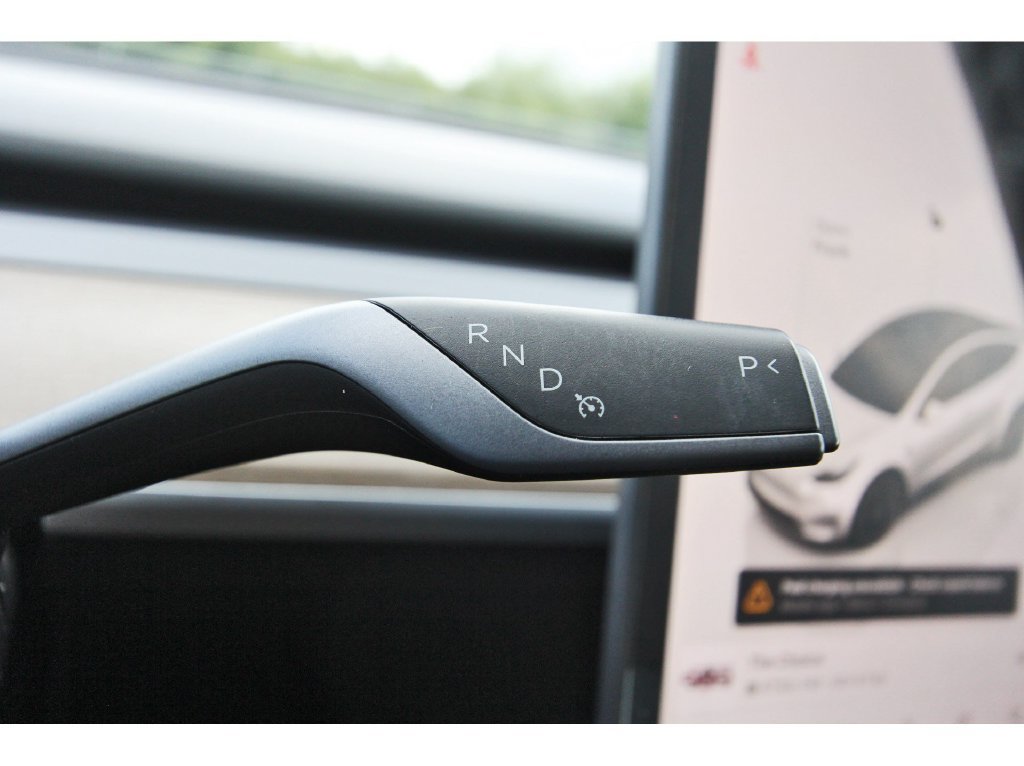 Used 2023 Tesla Model Y Long Range AWD/4WD image 21