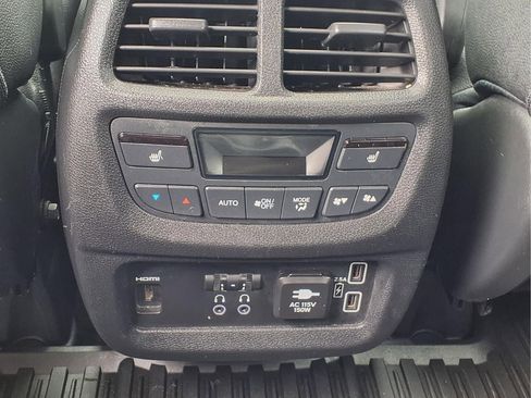 Used 2019 Honda Pilot Elite image 14