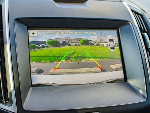 Used 2018 Ford Edge SEL w/ Equipment Group 201A AWD/4WD image 28