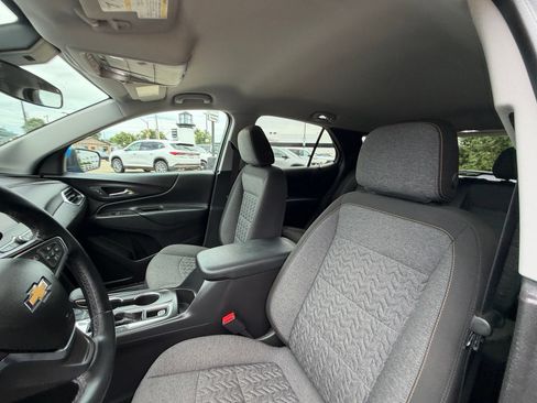 Used 2024 Chevrolet Equinox LT w/ LPO, Floor Liner Package FWD image 11
