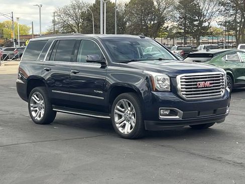 Used 2018 GMC Yukon SLT w/ Premium Edition AWD/4WD image 7