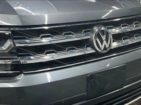 Used 2018 Volkswagen Atlas SEL FWD image 29