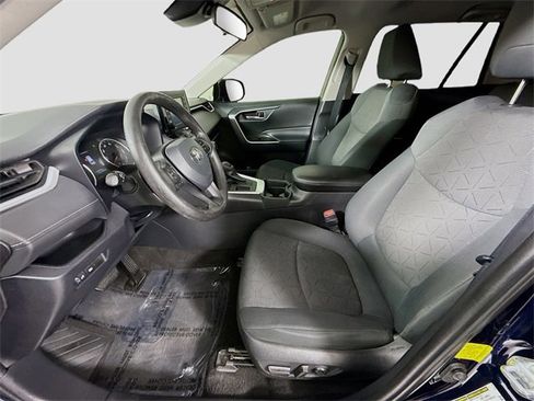 Certified 2021 Toyota RAV4 XLE image 19