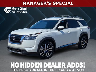 Used 2023 Nissan Pathfinder Platinum w/ Cargo Package