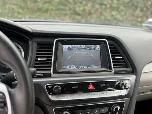 Used 2019 Hyundai Sonata SE image 17