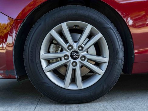 Used 2015 Hyundai Sonata SE FWD image 14