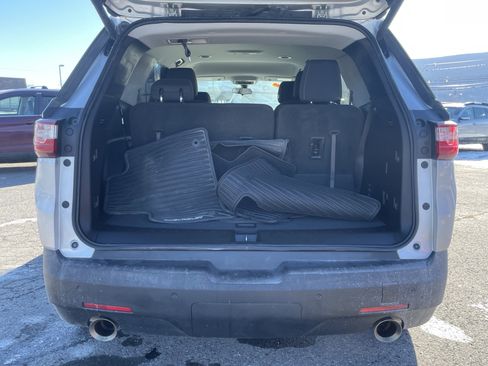 Used 2019 Chevrolet Traverse LT image 5