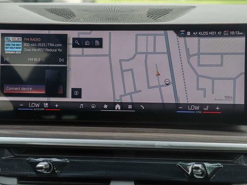 Used 2025 BMW X5 sDrive40i w/ Premium Package image 16