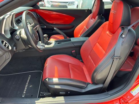 Used 2010 Chevrolet Camaro SS w/ RS Package RWD image 12