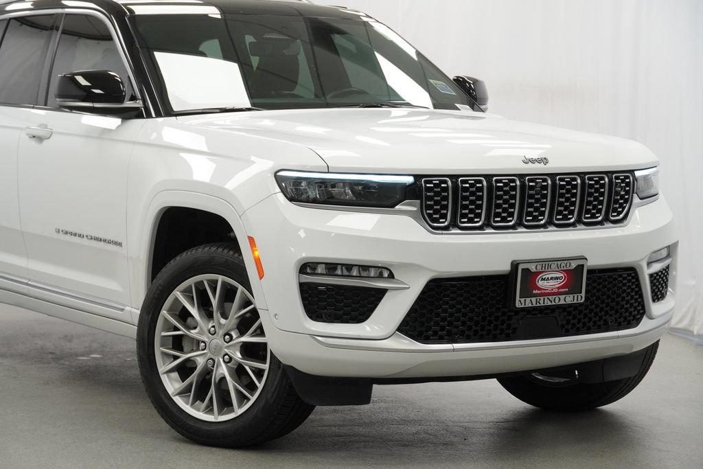Certified 2022 Jeep Grand Cherokee Summit w/ Adv Protech Group IV AWD/4WD image 6