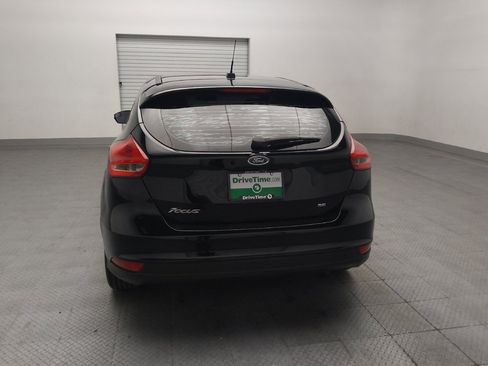 Used 2018 Ford Focus SE FWD image 6