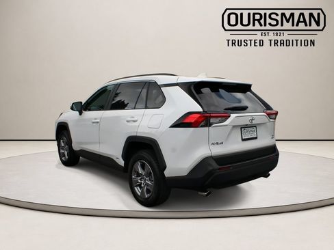 Used 2025 Toyota RAV4 XLE AWD/4WD image 7