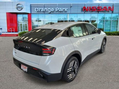 New 2026 Nissan Leaf SV+ FWD image 2