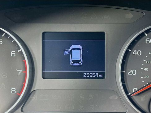 Used 2023 Kia Seltos S image 12