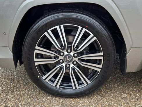 New 2026 Lexus LX 700h Luxury AWD/4WD image 11