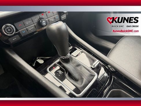 Used 2025 Jeep Compass Limited AWD/4WD image 18