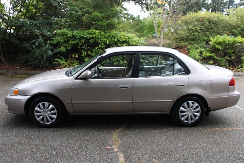 Used 2001 Toyota Corolla LE w/ Extra Value Pkg 2 FWD image 12